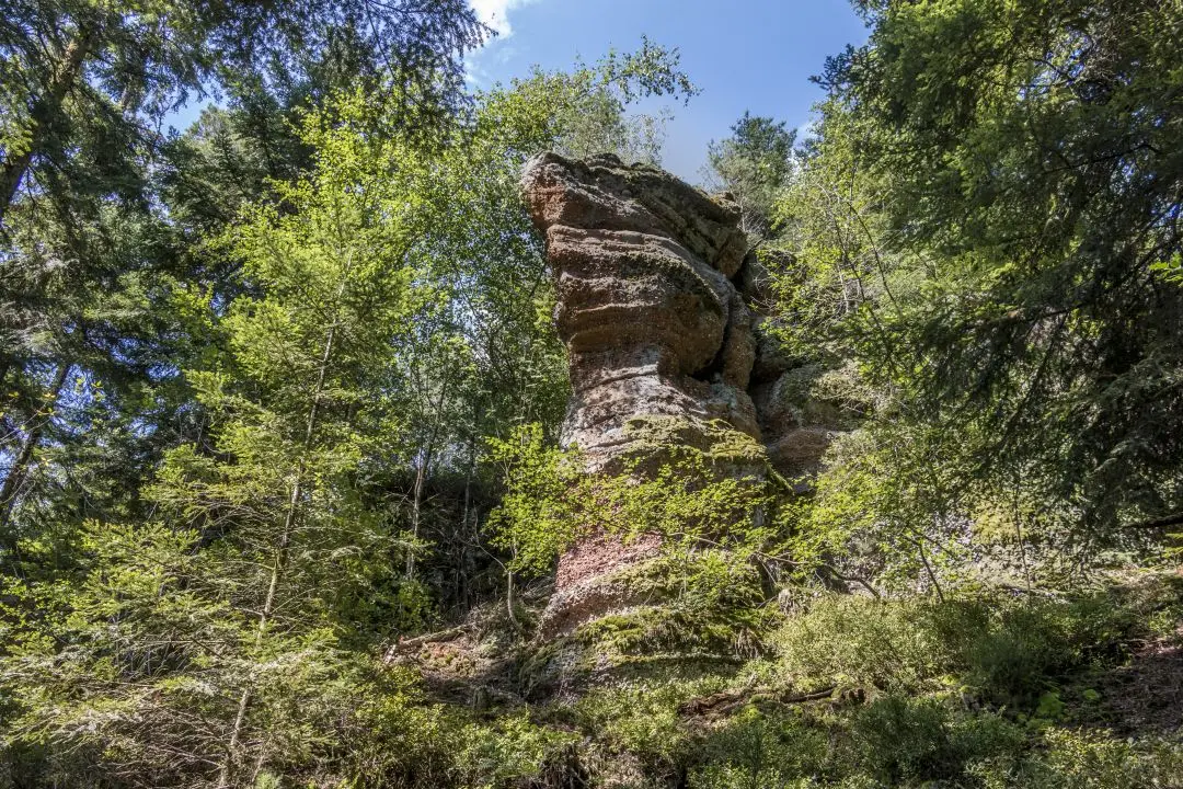 cat rock lake of Pierre-Percee