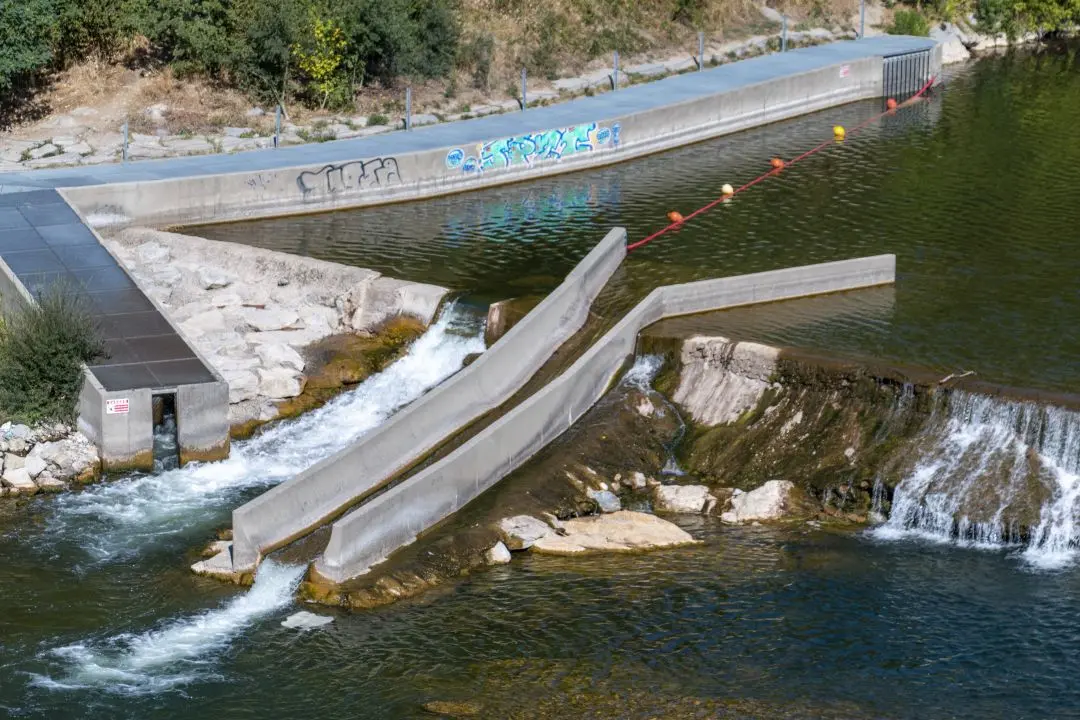 a slide for canoes, on the Ardèche river