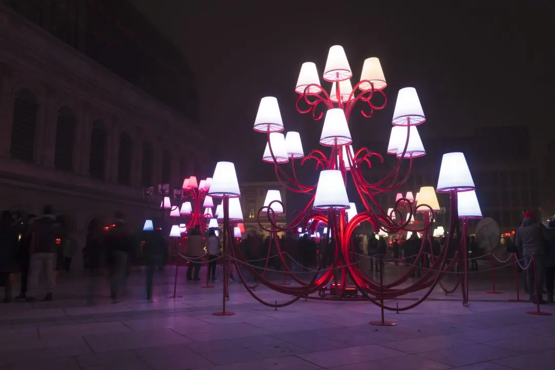 lustres Louis Pradel square Lyon light festival