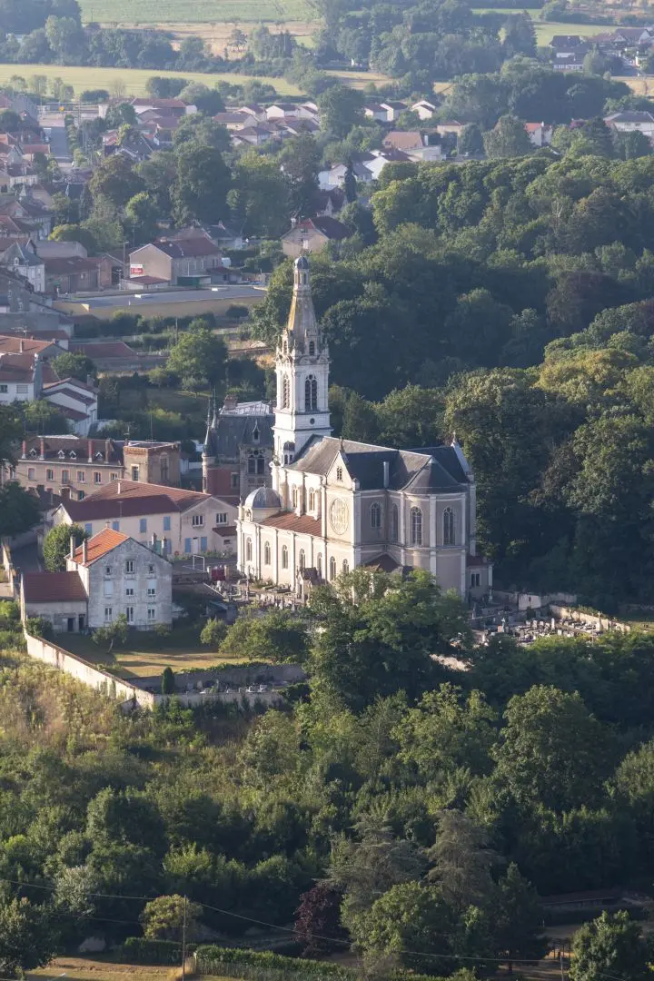 the Church of Saint-Martin of Bayon, seen from the sky