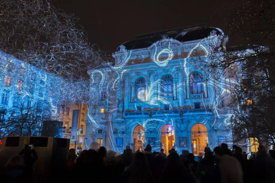 lightning cloud Celestins square Lyon light festival